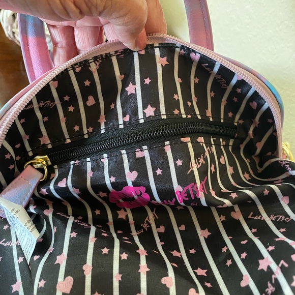 Betsey Johnson Kitty Dome Style Clutch with removable straps NWT - Picture 10 of 15